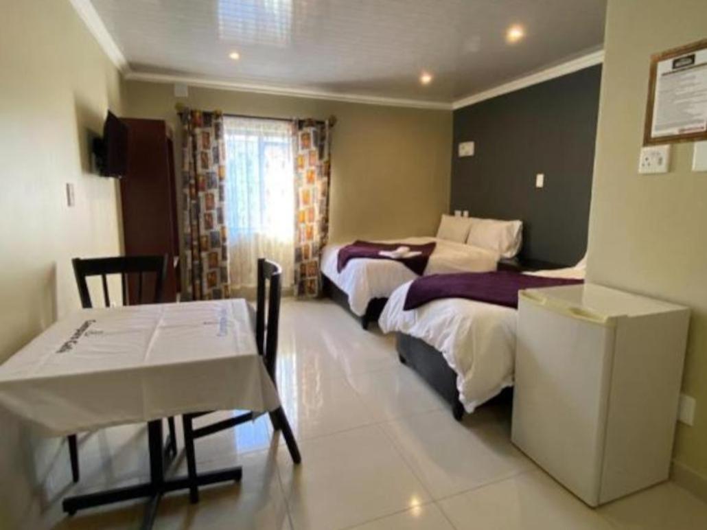 Victoria Guest Lodge Bellville Room photo